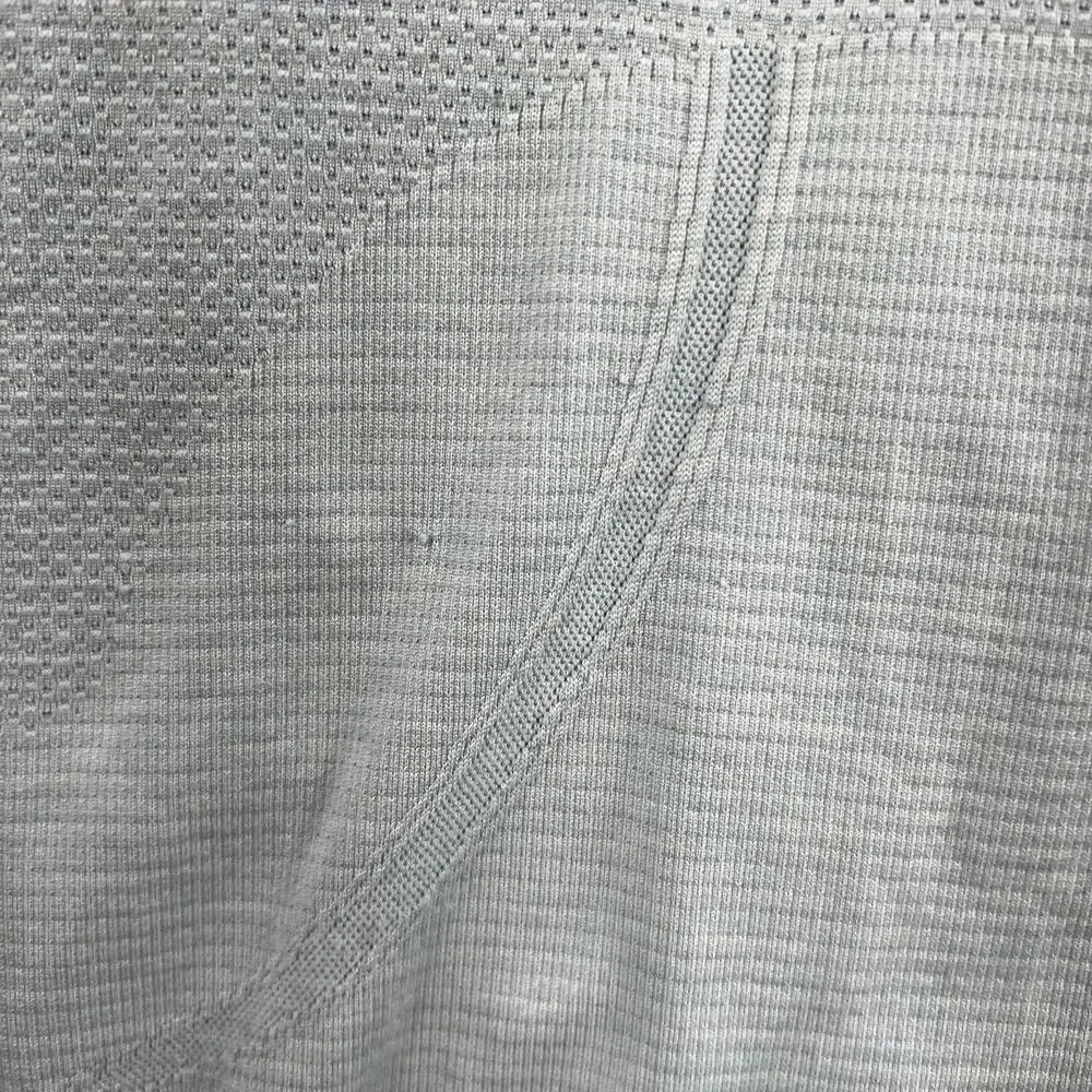 Lululemon 4 Run Swiftly Tech Long Sleeve Aquamarine Seamless Thumbholes Athletic